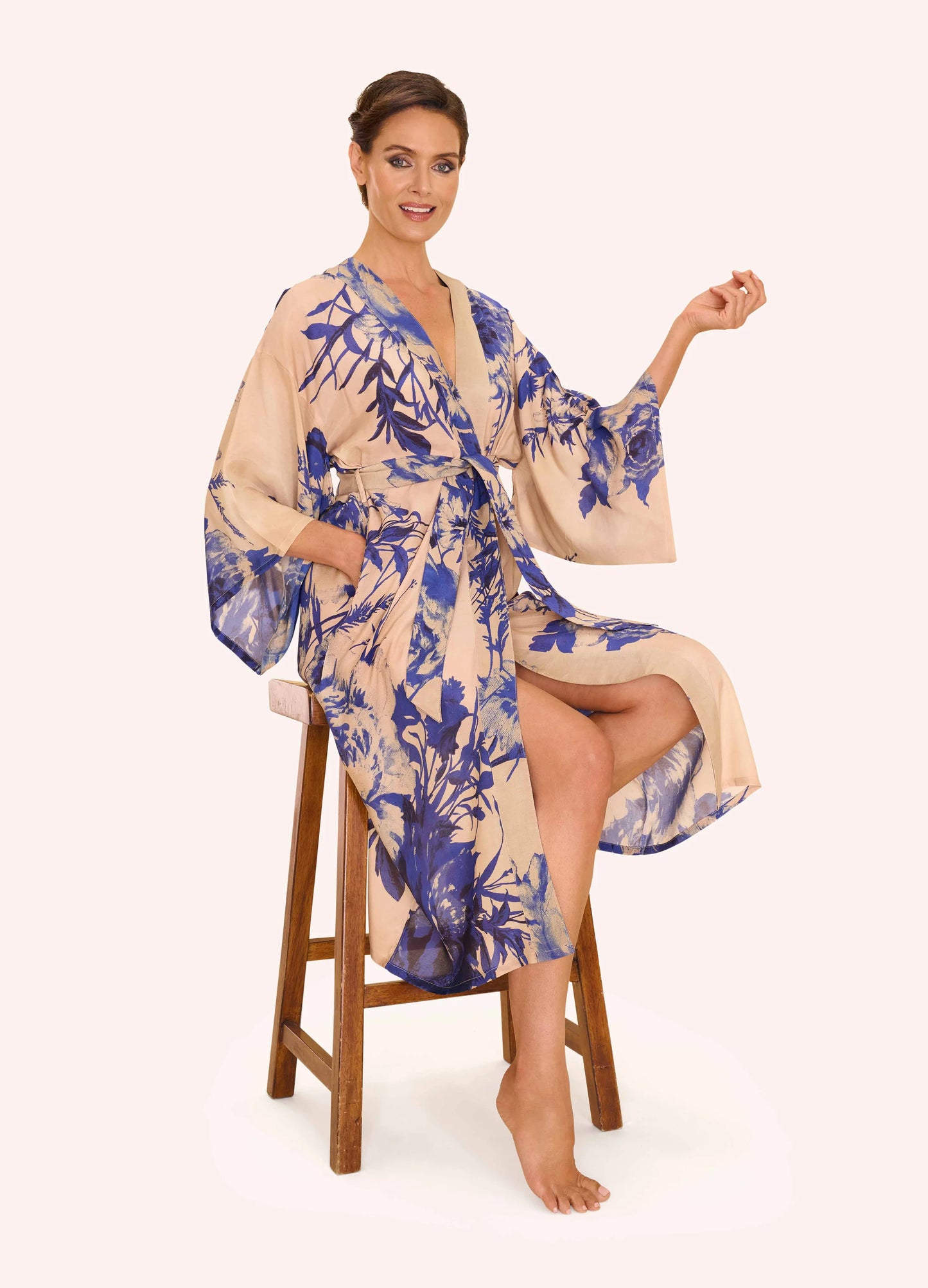 China Blue Blooms Kimono Gown - Powder Design