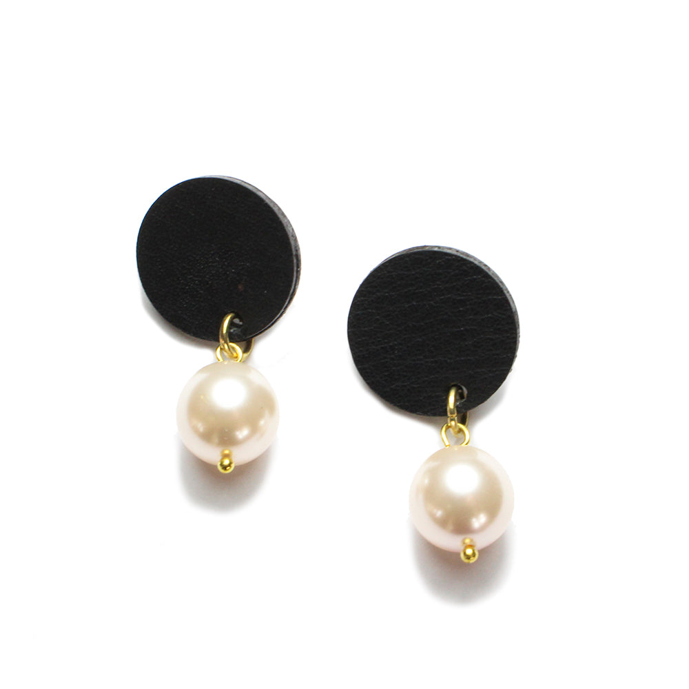 Dark Horse Eve Pearl & Leather Stud Ear-Rings