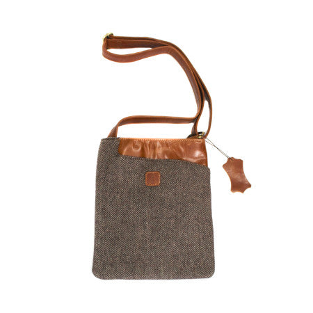 Brown herringbone flat messenger bag