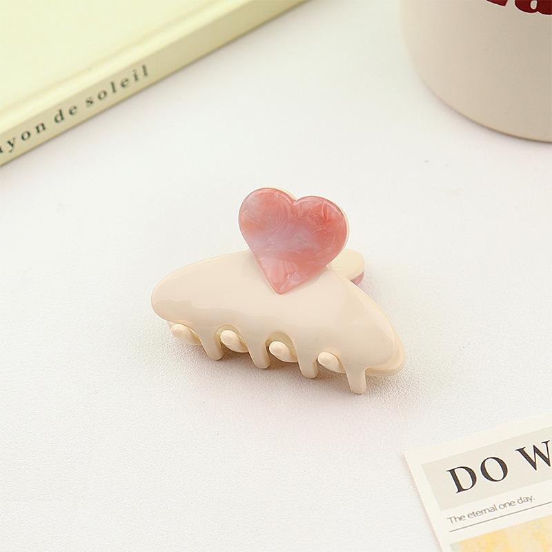 Small Heart Claw Clip in Cream & Pink