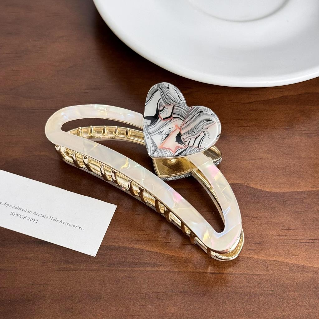 Rounded Edge Cream Hair Claw with Monochrome Heart