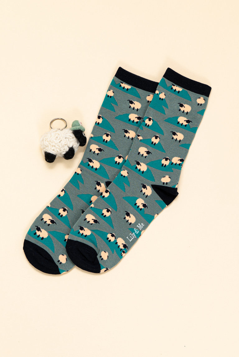 Sheep Bamboo Socks & Keyring Giftbox