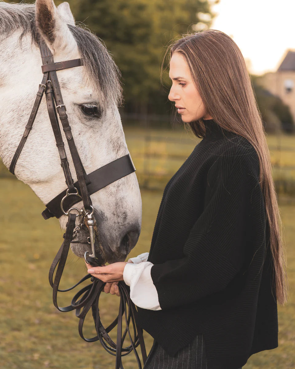 Vicki Jumper | Black | Chalk