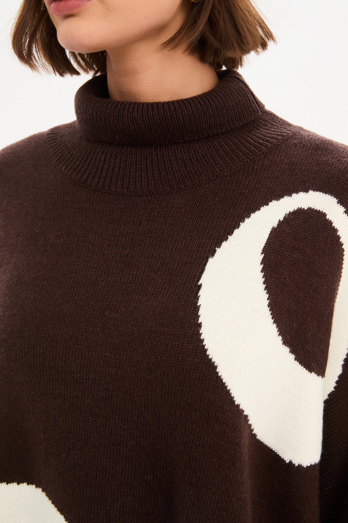 Tirelli Retro Circle Oversized Knit – Chocolate & Cream | 26K3810