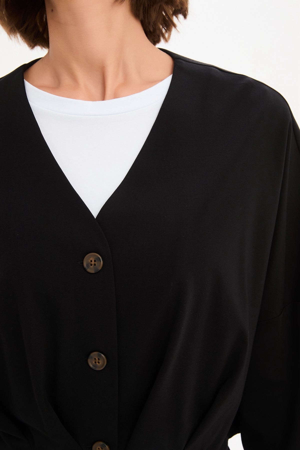 Tirelli Pleat Detail Cropped Cardigan – Black | 25A3728