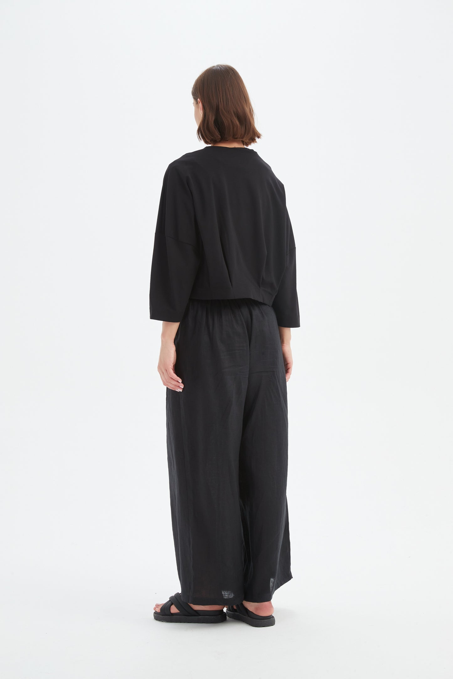 Black Pleat Hem Crop Jersey Cardigan | Tirelli
