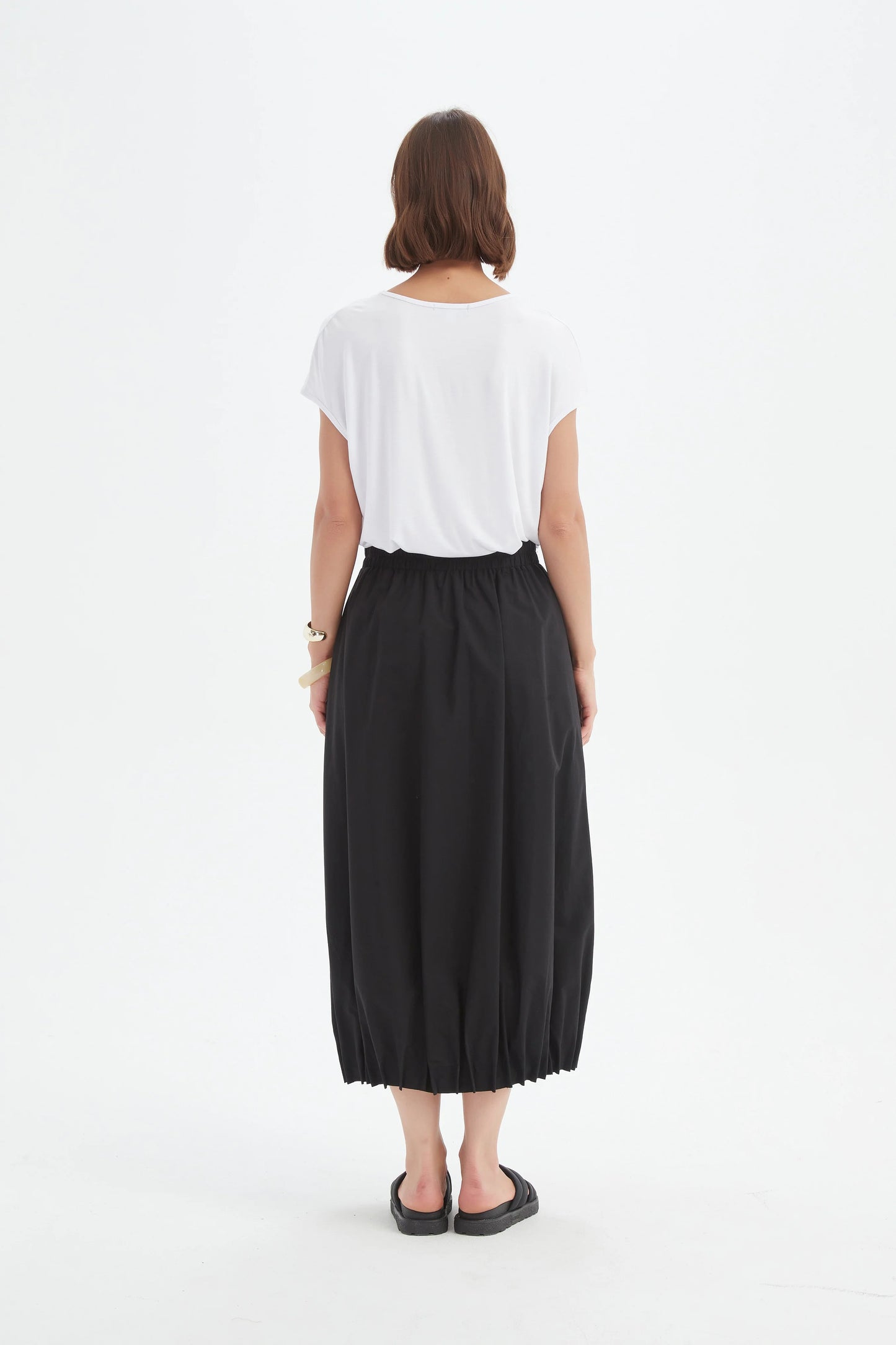 Black Pin Tuck Hem Skirt | Tirelli