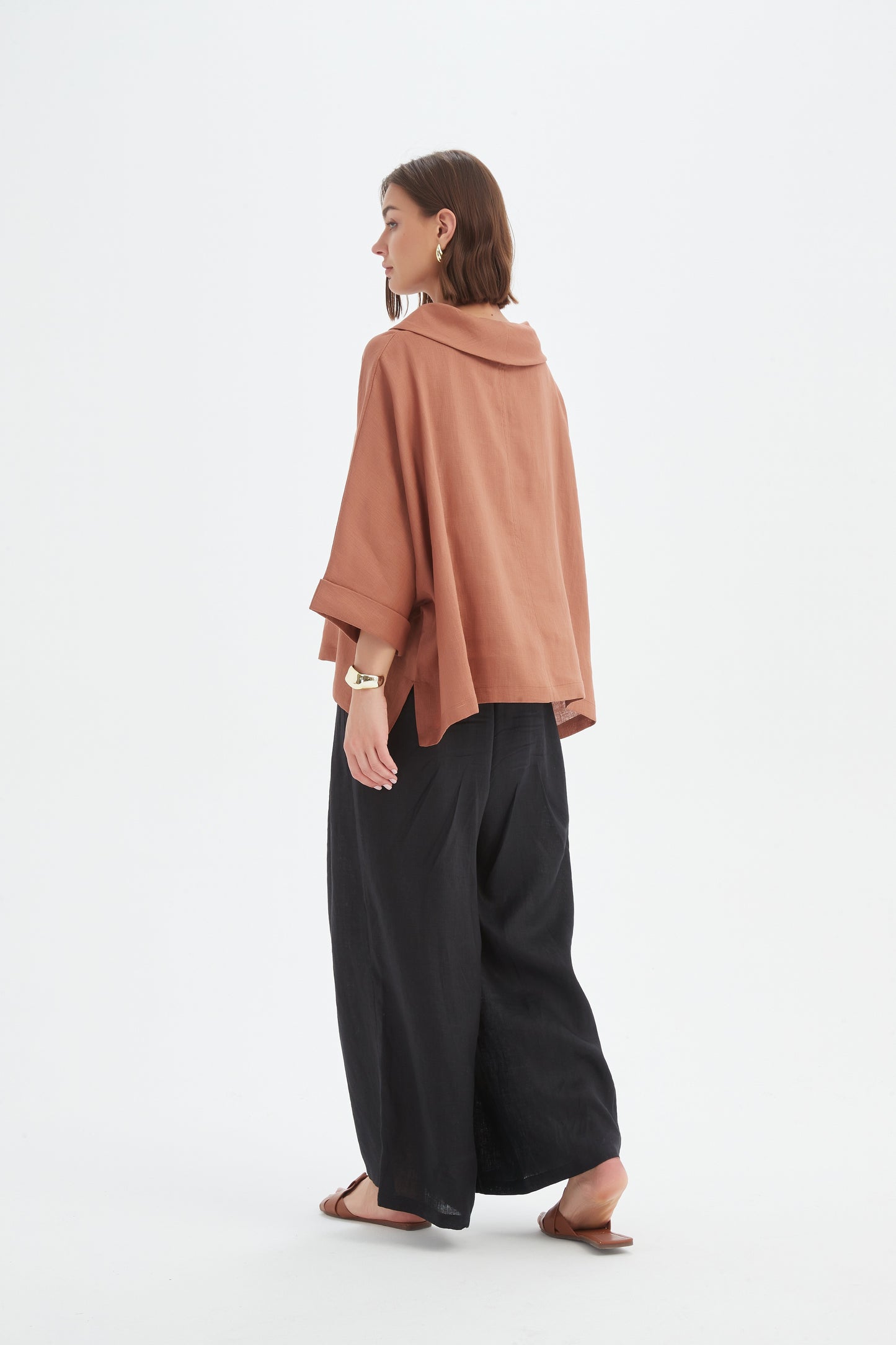 Cedar Funnel Neck Boxy Woven Top | Tirelli