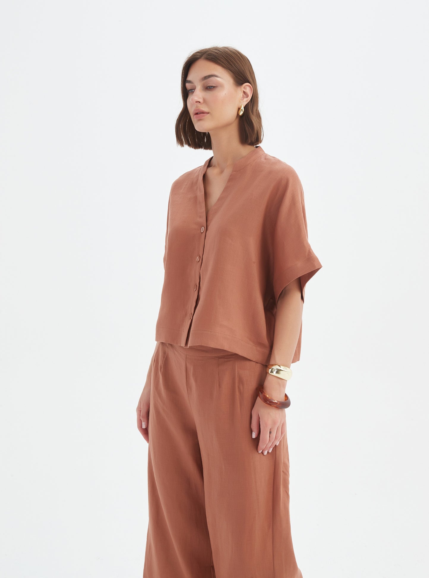 Cedar Boxy Button Through Linen Shirt | Tirelli