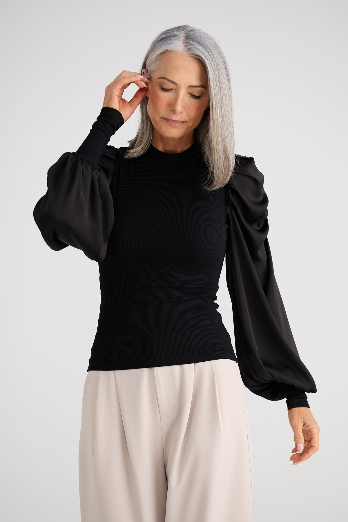 Black Elisabeth Top | Brave & True BT26001