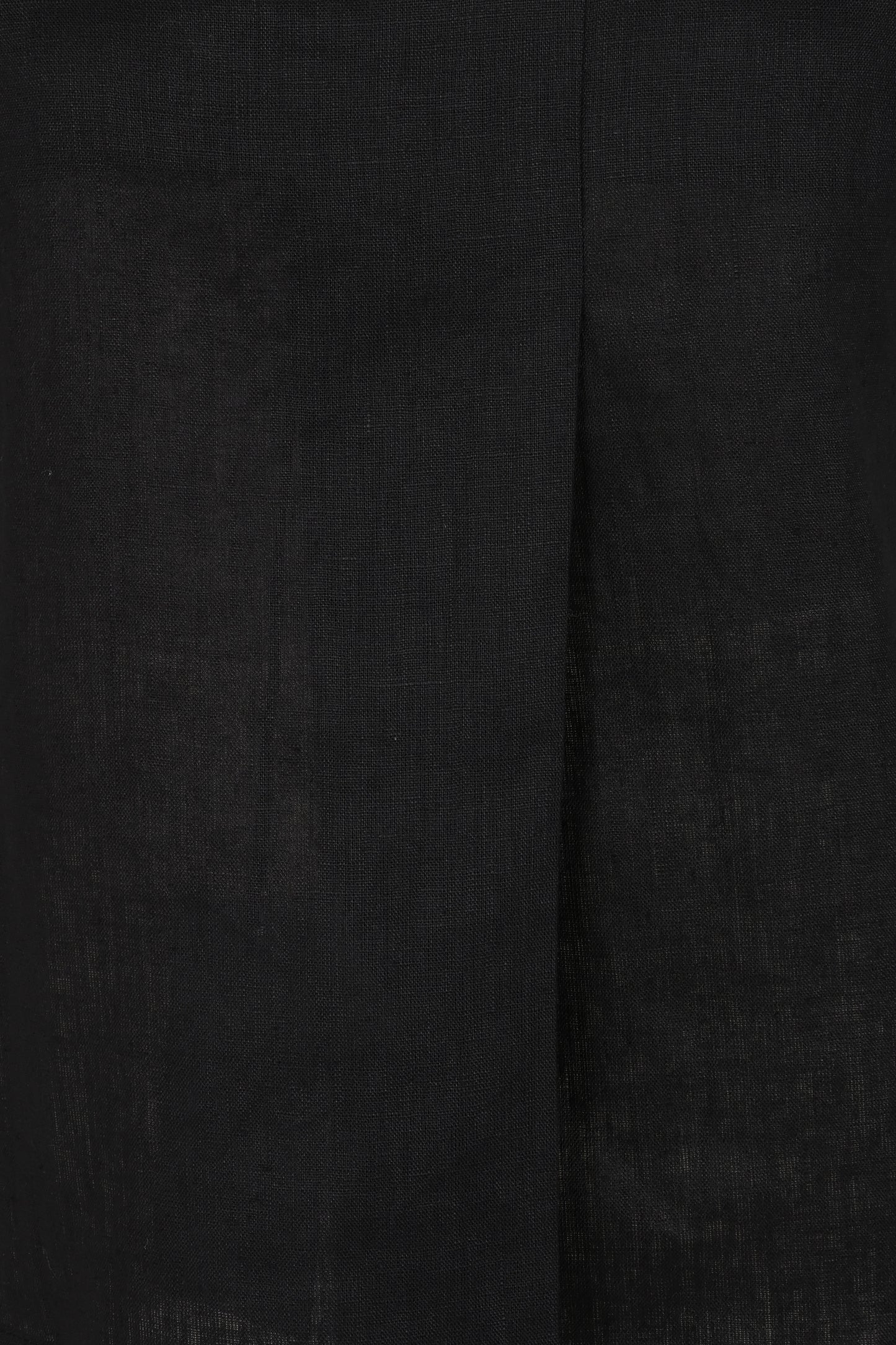 It's Only Natural Black Linen Top | Foil FO6917