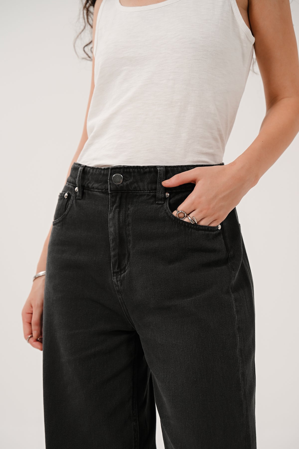 Black Denim Barrel Leg Jeans | Saige by Nomads CD1315