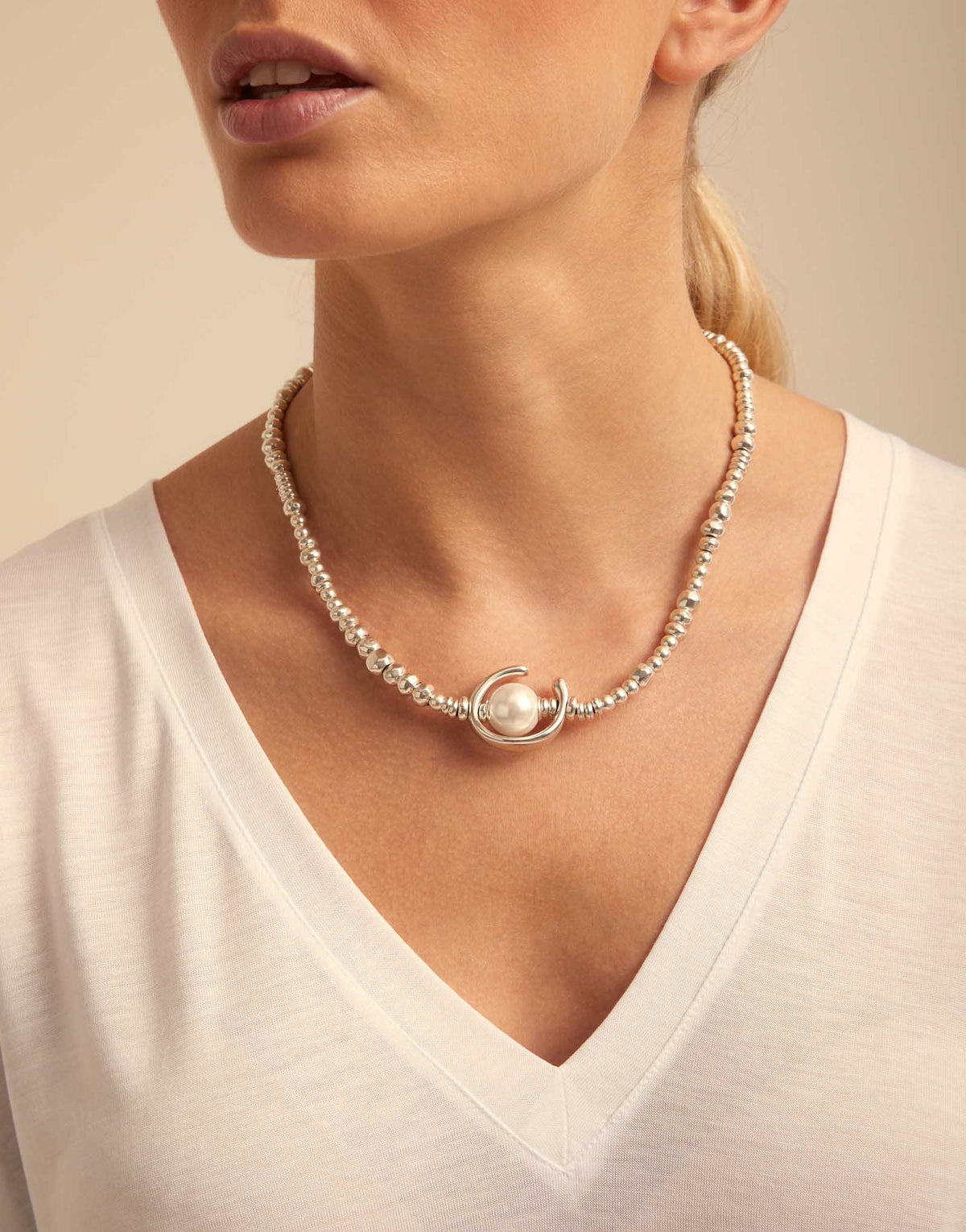 UNOde50 Short Pearl Necklace – Silver | COL0970