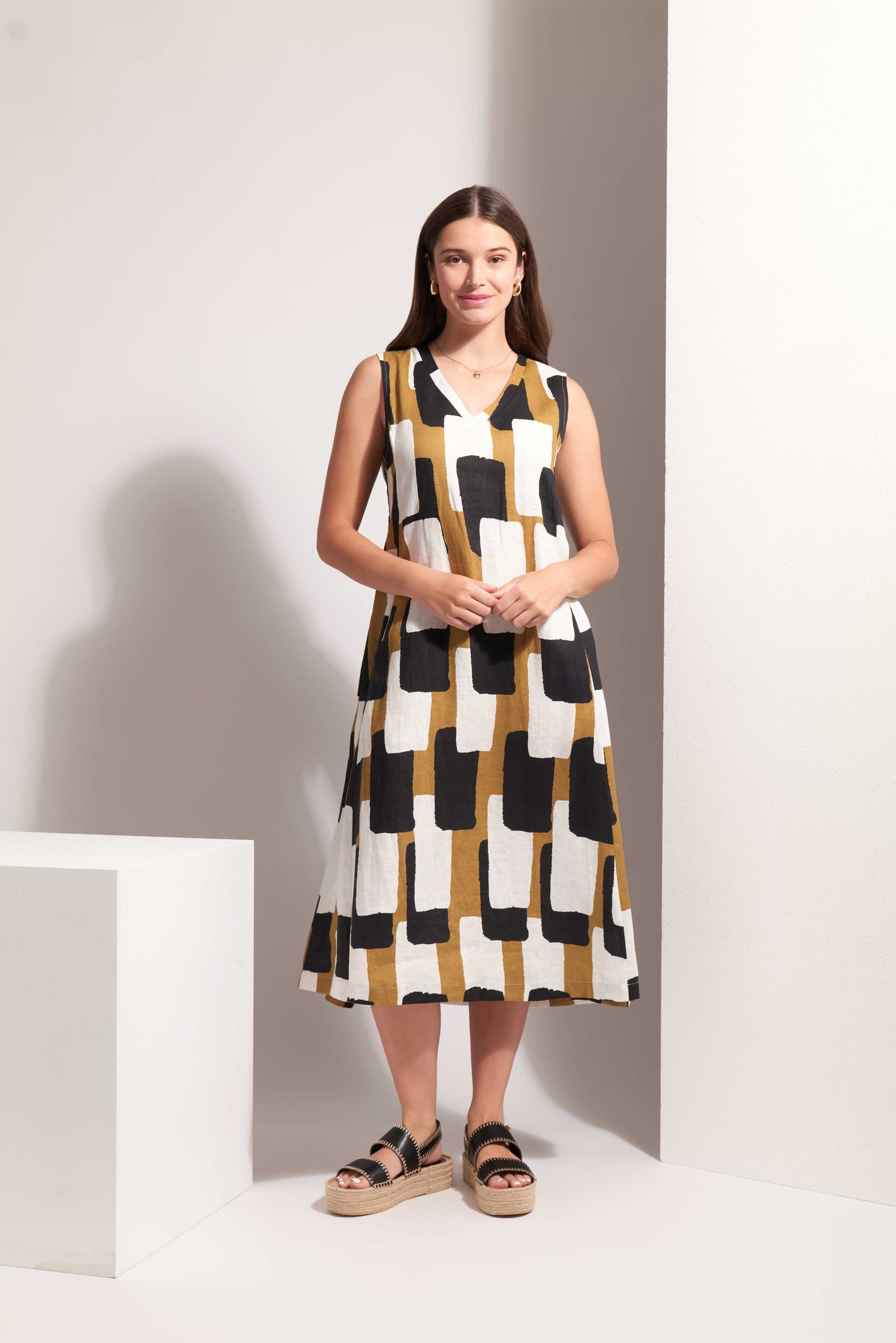 Generosity Dress in Art Box Print | Foil FO8229