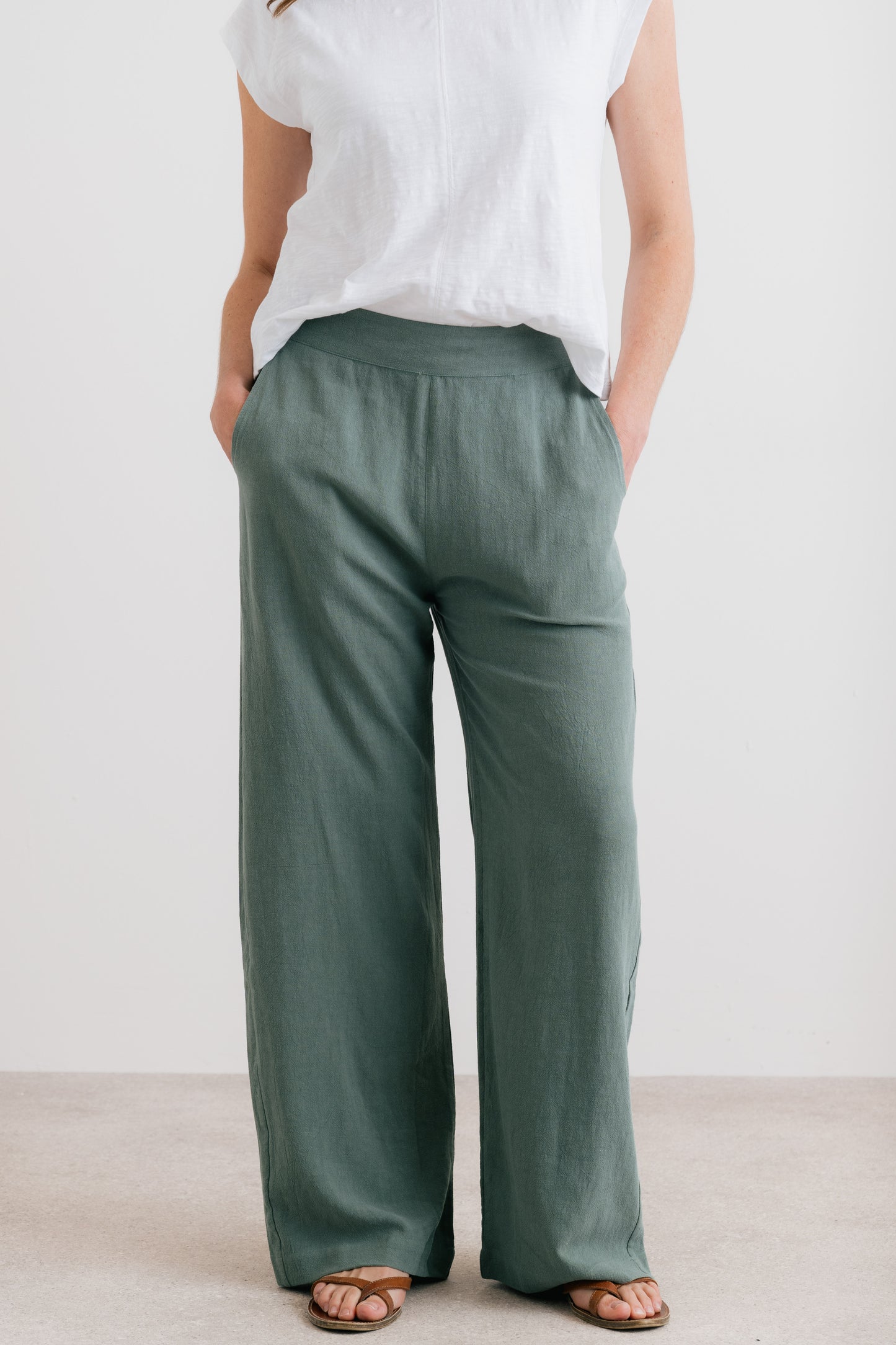 Laurel Linen Blend Wide Leg Grace Trousers | Lily & Me LM26125