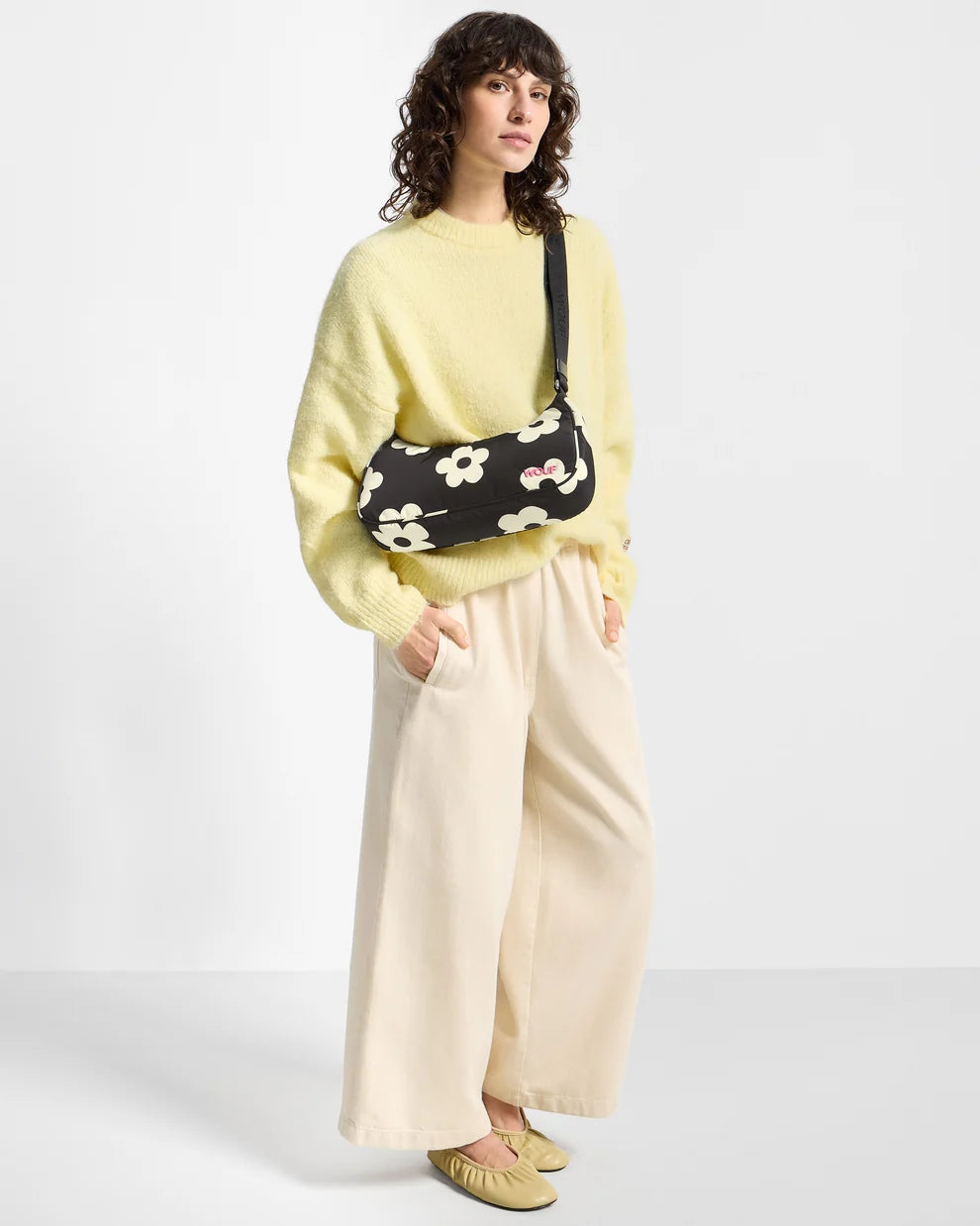 Night Daisy Shoulder Bag | Wouf