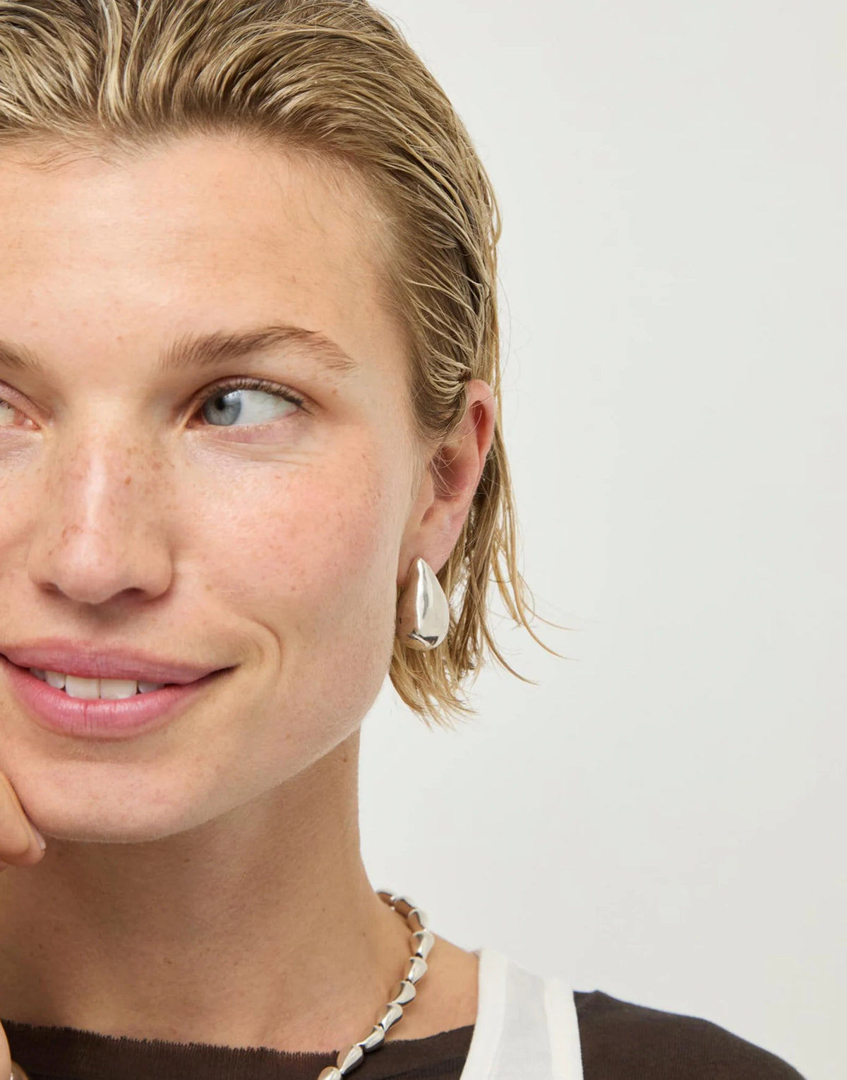 UNOde50 Corium Drop Earrings – Silver | PEN1076