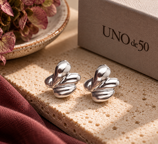 UNOde50 Originia Teardrop Cluster Stud Earrings – Silver | PEN1078