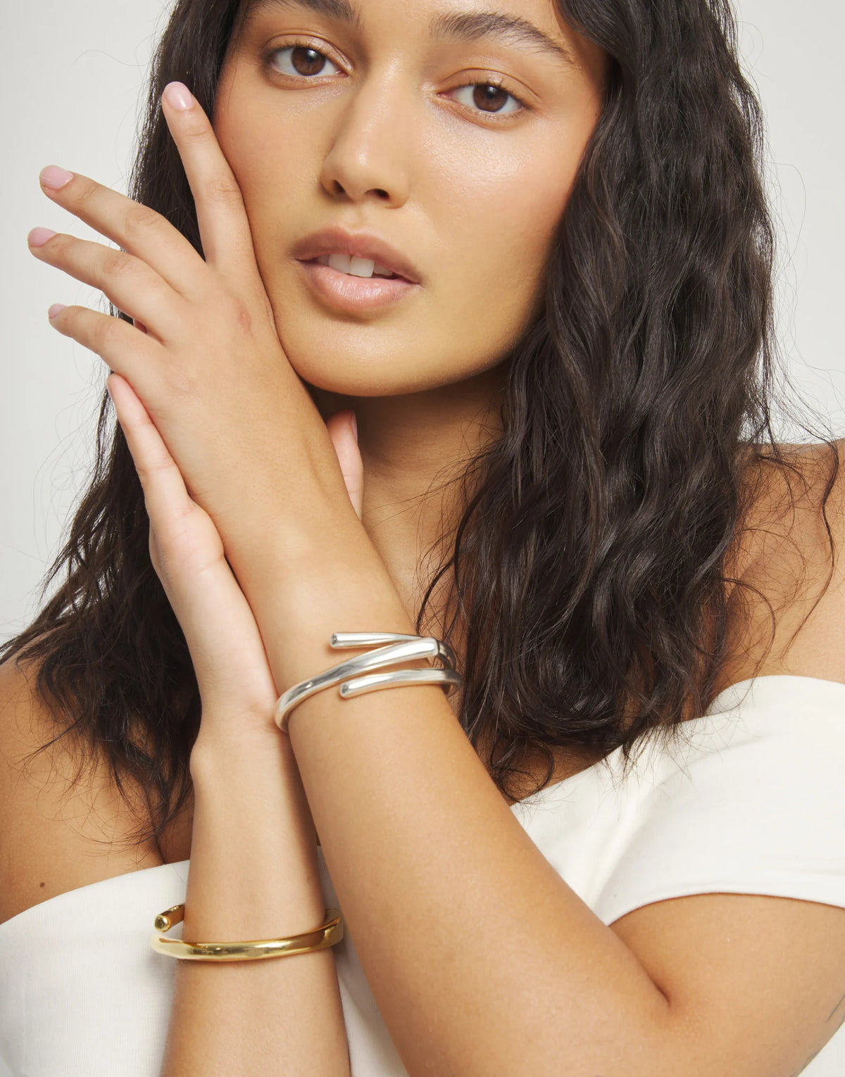 UNOde50 Three Intertwined Shapes Bangle – PUL2631