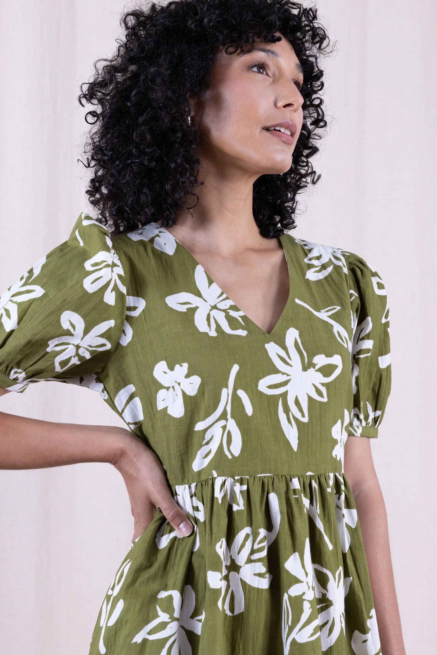 Verdant Cotton Poplin Angled Puff Sleeve Dress | Nomads ZN2221VDT
