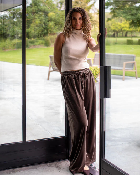 Velvet Relaxed Trousers - Truffle | Chalk