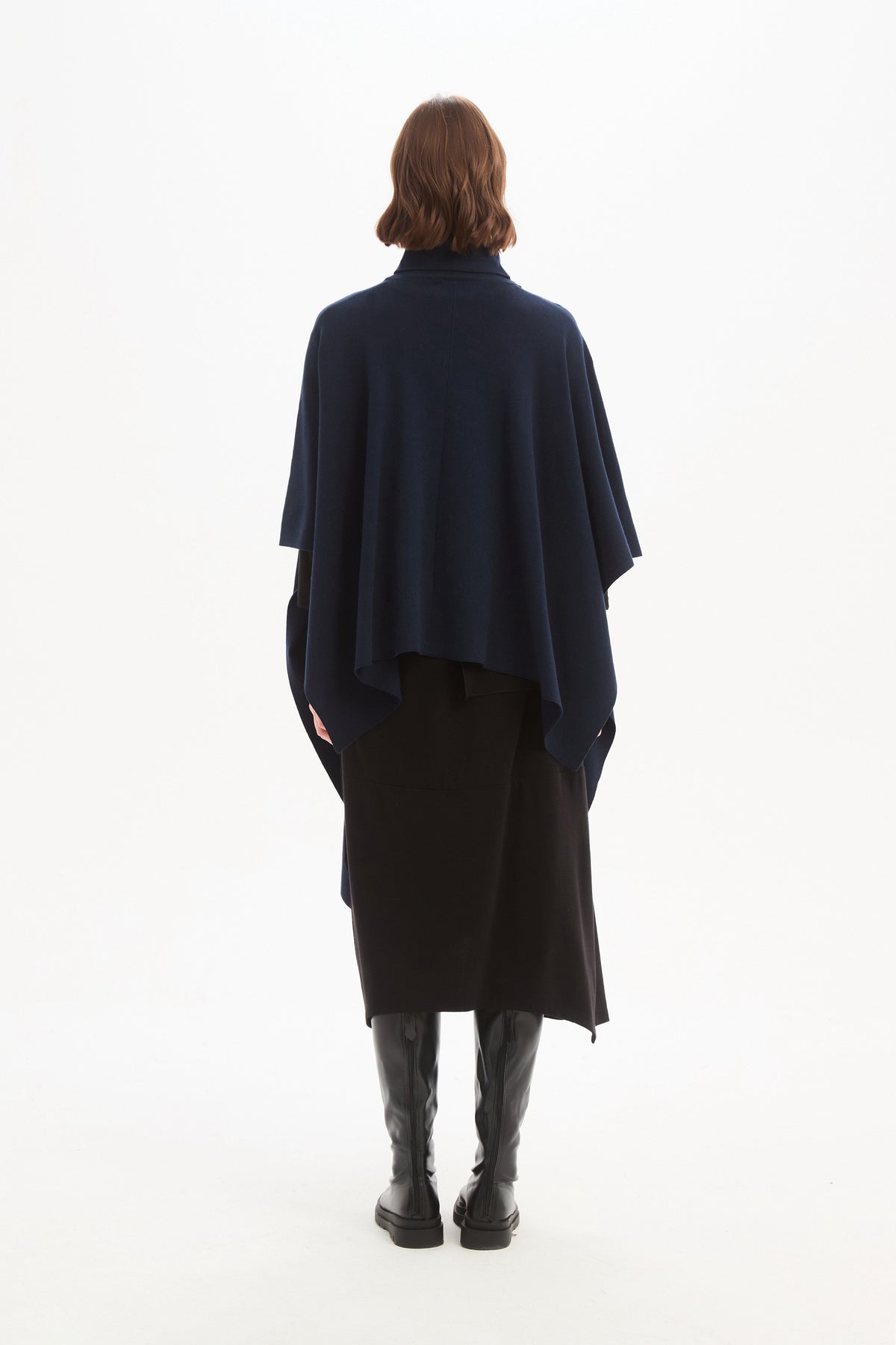 Tirelli Crossover Knit Cape – Navy | 26K3819
