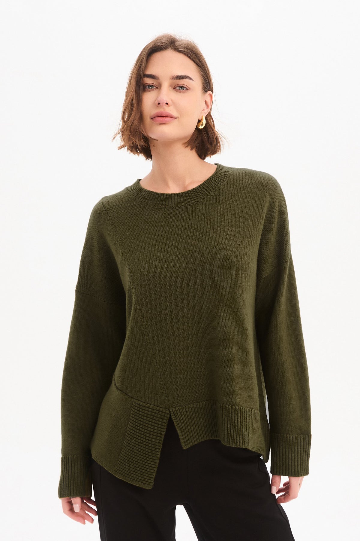 Tirelli Asymmetric Rib Detail Knit – Khaki | 26K3814